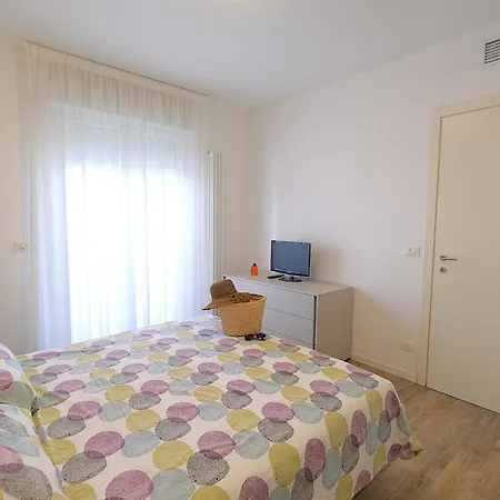 Moderno Trilocale Con Doppi Servizi Piazza Marconi Apartment Lido di Jesolo